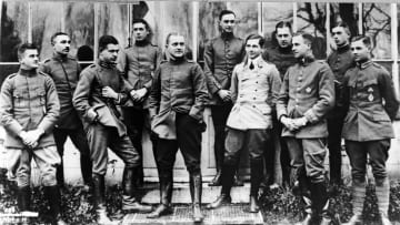 The Red Baron (center) posing with fellow German military officers.