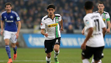 GELSENKIRCHEN, GERMANY - MARCH 18: Mahmoud Dahoud of Borussia Moenchengladbach controls the ball during the Bundesliga match between FC Schalke 04 and Borussia Moenchengladbach at Veltins-Arena on March 18, 2016 in Gelsenkirchen, Germany (Photo by Christian Verheyen/Borussia Moenchengladbach via Getty Images)