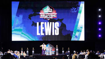 CANTON, OH - AUGUST 04: Ray Lewis speaks during the 2018 NFL Hall of Fame Enshrinement Ceremony at Tom Benson Hall of Fame Stadium on August 4, 2018 in Canton, Ohio. (Photo by Joe Robbins/Getty Images)