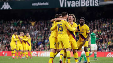 SEVILLA, SPAIN - FEBRUARY 9: Clement Lenglet of FC Barcelona celebrates 2-3 with Sergi Roberto of FC Barcelona, Antoine Griezmann of FC Barcelona, Samuel Umtiti of FC Barcelona during the La Liga Santander match between Real Betis Sevilla v FC Barcelona at the Estadio Benito Villamarin on February 9, 2020 in Sevilla Spain (Photo by Eric Verhoeven/Soccrates/Getty Images)