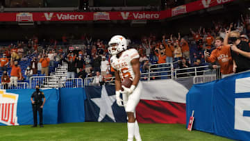 Kelvontay Dixon, Texas Football Mandatory Credit: Kirby Lee-USA TODAY Sports