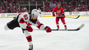 New Jersey Devils left wing Jesper Bratt (63): James Guillory-USA TODAY Sports