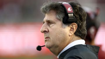 BERKELEY, CALIFORNIA - NOVEMBER 09: Head coach Mike Leach of the Washington State Cougars stands on the sidelines during their game against the California Golden Bears at California Memorial Stadium on November 09, 2019 in Berkeley, California. (Photo by Ezra Shaw/Getty Images)