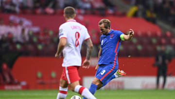 WARSAW, POLAND - SEPTEMBER 08: Harry Kane of England scores the first goal during the 2022 FIFA World Cup Qualifier match between Poland and England at Stadion Narodowy on September 08, 2021 in Warsaw, Poland. (Photo by Michael Regan/Getty Images)