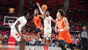 COLLEGE PARK, MARYLAND - JANUARY 21: Trent Frazier #1 of the Illinois Fighting Illini passes the ball to Benjamin Bosmans-Verdonk #13 of the Illinois Fighting Illini in the first half during a college basketball game at the XFinity Center on January 21, 2022 in College Park, Maryland. (Photo by Mitchell Layton/Getty Images)