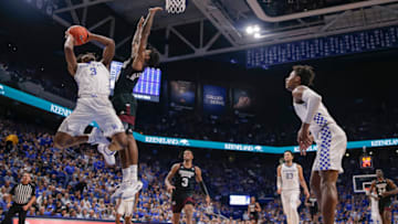 LEXINGTON, KY - FEBRUARY 04: Tyrese Maxey #3 of the Kentucky Wildcats shoots the ball against Nick Weatherspoon #0 of the Mississippi State Bulldogs at Rupp Arena on February 4, 2020 in Lexington, Kentucky. (Photo by Michael Hickey/Getty Images)