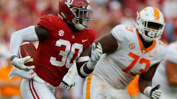 TUSCALOOSA, AL - OCTOBER 21: Mack Wilson #30 of the Alabama Crimson Tide returns an interception against the Tennessee Volunteers at Bryant-Denny Stadium on October 21, 2017 in Tuscaloosa, Alabama. (Photo by Kevin C. Cox/Getty Images)