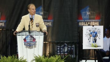 CANTON, OH - AUGUST 8: Former Dallas Cowboys quarterback Roger Staubach speaks about former teammate Bob Hayes Sr. at his induction into the Pro Football Hall of Fame during the 2009 enshrinement ceremony at Fawcett Stadium on August 8, 2009 in Canton, Ohio. (Photo by Joe Robbins/Getty Images)