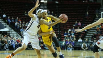 SEATTLE, WA - MARCH 03: Cal Bears Kristine Anigwe drives to the hoop during the women's Pac 12 college tournament game between the Oregon State Beavers and the California Golden Bears on March 03, 2017, at the Key Arena in Seattle, WA. (Photo by Aric Becker/Icon Sportswire via Getty Images)