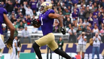 SEATTLE, WASHINGTON - SEPTEMBER 14: Hunter Bryant #1 of the Washington Huskies runs for a 47 yard touchdown against the Washington Huskies in the first quarter during their game at Husky Stadium on September 14, 2019 in Seattle, Washington. (Photo by Abbie Parr/Getty Images)