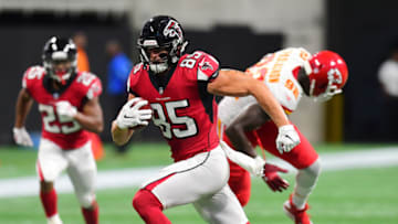 ATLANTA, GA - AUGUST 17: Eric Saubert #85 of the Atlanta Falcons runs with a catch against the Kansas City Chiefs during a preseason game at Mercedes-Benz Stadium on August 17, 2018 in Atlanta, Georgia. (Photo by Scott Cunningham/Getty Images)