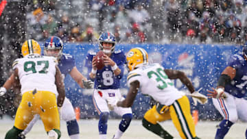 EAST RUTHERFORD, NEW JERSEY - DECEMBER 01: Daniel Jones #8 of the New York Giants in action against the Green Bay Packers during their game at MetLife Stadium on December 01, 2019 in East Rutherford, New Jersey. (Photo by Al Bello/Getty Images)