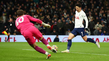 LONDON, ENGLAND - DECEMBER 02: Son Heung-min of Tottenham Hotspur scores their 2nd goal during the Premier League match between Tottenham Hotspur and Brentford at Tottenham Hotspur Stadium on December 2, 2021 in London, England. (Photo by Marc Atkins/Getty Images)