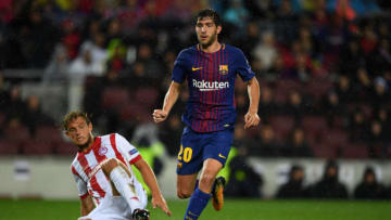 BARCELONA, SPAIN - OCTOBER 18: Sergi Roberto of Barcelona in action during the UEFA Champions League group D match between FC Barcelona and Olympiakos Piraeus at Camp Nou on October 18, 2017 in Barcelona, Spain. (Photo by Etsuo Hara/Getty Images)