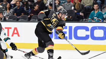 LAS VEGAS, NV - NOVEMBER 24: William Carrier #28 of the Vegas Golden Knights shoots to the puck against the San Jose Sharks during the game at T-Mobile Arena on November 24, 2017 in Las Vegas, Nevada. (Photo by Jeff Bottari/NHLI via Getty Images)