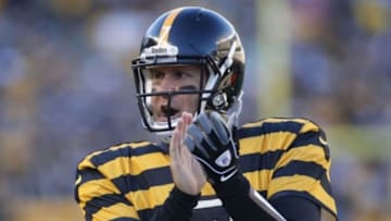 Oct 26, 2014; Pittsburgh, PA, USA; Pittsburgh Steelers quarterback Ben Roethlisberger (7) gestures on the sidelines against the Indianapolis Colts during the first quarter at Heinz Field. The Steelers won 51-34. Mandatory Credit: Charles LeClaire-USA TODAY Sports