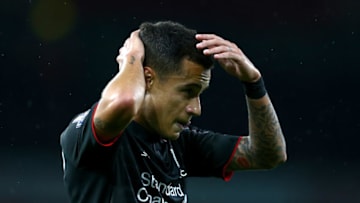 LONDON, ENGLAND - AUGUST 24: Philippe Coutinho of Liverpool reacts during the Barclays Premier League match between Arsenal and Liverpool at the Emirates Stadium on August 24, 2015 in London, United Kingdom. (Photo by Clive Mason/Getty Images)
