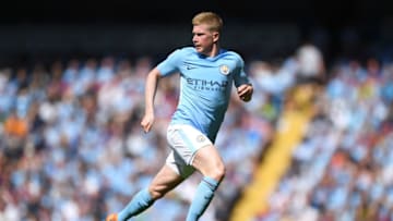 MANCHESTER, ENGLAND - MAY 06: Kevin De Bruyne of Manchester City runs with the ball during the Premier League match between Manchester City and Huddersfield Town at Etihad Stadium on May 6, 2018 in Manchester, England. (Photo by Shaun Botterill/Getty Images)
