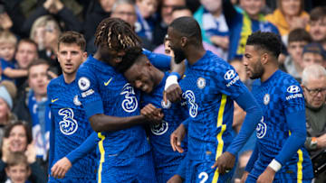 LONDON, ENGLAND - OCTOBER 23: Callum Hudson-Odoi of Chelsea (centre) celebrates his goal with Trevoh Chalobah, Antonio Rüdiger and Reece James during the Premier League match between Chelsea and Norwich City at Stamford Bridge on October 23, 2021 in London, England. (Photo by Visionhaus/Getty Images)