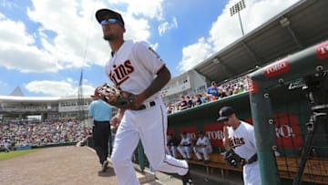 Mar 23, 2016; Fort Myers, FL, USA; Minnesota Twins center fielder Byron Buxton (25) runs out onto the field before the game against the Tampa Bay Rays at CenturyLink Sports Complex. Mandatory Credit: Kim Klement-USA TODAY Sports