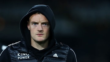 LONDON, ENGLAND - DECEMBER 05: Jamie Vardy of Leicester City looks on as he walks to the dugout before the Premier League match between Fulham FC and Leicester City at Craven Cottage on December 05, 2018 in London, United Kingdom. (Photo by Dan Istitene/Getty Images)