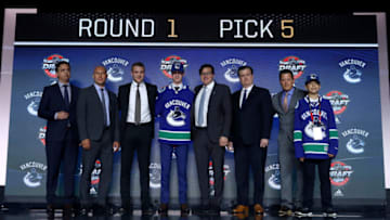 CHICAGO, IL - JUNE 23: Elias Pettersson poses for photos after being selected fifth overall by the Vancouver Canucks during the 2017 NHL Draft at the United Center on June 23, 2017 in Chicago, Illinois. (Photo by Bruce Bennett/Getty Images)