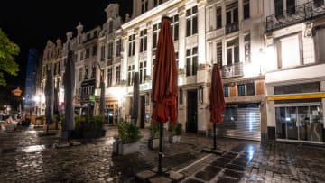 BRUSSELS, BELGIUM - OCTOBER 20: The terraces of the restaurants of the Grand-Place in Brussels are closed for a minimum of one month on October 20, 2020 in Brussels, Belgium. Bars and restaurants in Brussels have been ordered to shut for a month in a bid to curb rising Covid-19 cases. Belgium has recorded an average of 7,876 new daily infections over the last seven days, a 79% rise on the previous week. (Photo by Jean-Christophe Guillaume/Getty Images)