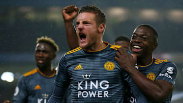 BRIGHTON, ENGLAND - NOVEMBER 24: Jamie Vardy of Leicester City celebrates with team-mates after scoring his team's first goal from the penalty spot during the Premier League match between Brighton & Hove Albion and Leicester City at American Express Community Stadium on November 24, 2018 in Brighton, United Kingdom. (Photo by Dan Istitene/Getty Images)