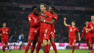 MUNICH, GERMANY - JANUARY 25: Leon Goretzka of FC Bayern Muenchen celebrates after scoring his team`s third goal with teammates during the Bundesliga match between FC Bayern Muenchen and FC Schalke 04 at Allianz Arena on January 25, 2020 in Munich, Germany. (Photo by Christian Kaspar-Bartke/Bongarts/Getty Images)