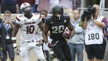 Oct 31, 2015; College Station, TX, USA; Texas A&M Aggies running back James White (20) rushes for a touchdown during the second quarter against the South Carolina Gamecocks at Kyle Field. Mandatory Credit: Troy Taormina-USA TODAY Sports