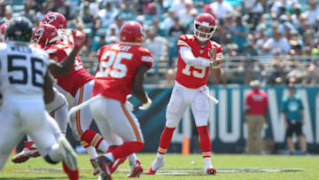 JACKSONVILLE, FL - SEPTEMBER 08: Kansas City Chiefs Quarterback Patrick Mahomes (15) throws a pass to Kansas City Chiefs Running Back LeSean McCoy (25) during the game between the Kansas City Chiefs and the Jacksonville Jaguars on September 8, 2019 at TIAA Bank Field in Jacksonville, Fl. (Photo by David Rosenblum/Icon Sportswire via Getty Images)