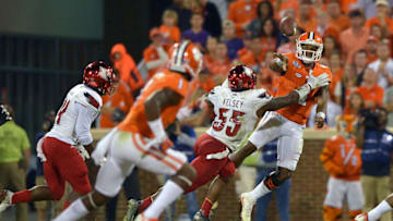 CLEMSON, SC - OCTOBER 01: Deshaun Watson
