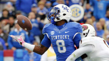 LEXINGTON, KY - OCTOBER 11: Wide receiver Javess Blue
