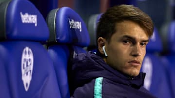 VALENCIA, SPAIN - JANUARY 10: Denis Suarez of FC Barcelona looks on prior to the Copa del Rey Round of 16 first leg match between Levante UD and FC Barcelona at Ciutat de Valencia on January 10, 2019 in Valencia, Spain. (Photo by Manuel Queimadelos Alonso/Getty Images)