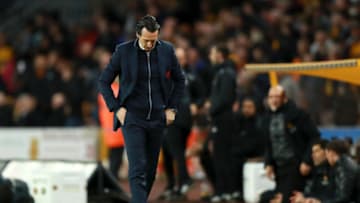 WOLVERHAMPTON, ENGLAND - APRIL 24: Unai Emery, Manager of Arsenal looks dejected during the Premier League match between Wolverhampton Wanderers and Arsenal FC at Molineux on April 24, 2019 in Wolverhampton, United Kingdom. (Photo by David Rogers/Getty Images)