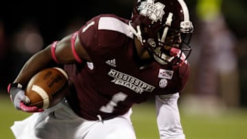 STARKVILLE, MS - OCTOBER 13: Wide receiver Chad Bumphis #1 of the Mississippi State Bulldogs runs against the Tennessee Volunteers on October 13, 2012 at Davis Wade Stadium in Starkville, Mississippi. (Photo by Butch Dill/Getty Images)