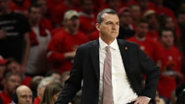 COLLEGE PARK, MARYLAND - JANUARY 30: Head coach Mark Turgeon of the Maryland Terrapins looks on against the Iowa Hawkeyes during the first half at Xfinity Center on January 30, 2020 in College Park, Maryland. (Photo by Patrick Smith/Getty Images)