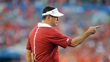 Dec 31, 2015; Miami Gardens, FL, USA; Oklahoma Sooners head coach Bob Stoops reacts during the second quarter of the 2015 CFP semifinal at the Orange Bowl against the Clemson Tigers at Sun Life Stadium. Mandatory Credit: Robert Duyos-USA TODAY Sports