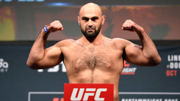 PORTLAND, OR - SEPTEMBER 30: Shamil Abdurakhimov of Russia steps onto the scale during the UFC Fight Night weigh-in at the Oregon Convention Center on September 30, 2016 in Portland, Oregon. (Photo by Josh Hedges/Zuffa LLC/Zuffa LLC via Getty Images)