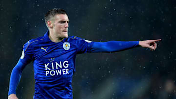 LEICESTER, ENGLAND - DECEMBER 10: Jamie Vardy of Leicester City in action during the Premier League match between Leicester City and Manchester City at the King Power Stadium on December 10, 2016 in Leicester, England. (Photo by Michael Regan/Getty Images)
