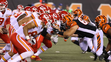 CINCINNATI, OH - AUGUST 19: The Kansas City Chiefs and Cincinnati Bengals face off during the preseason game against the Kansas City Chiefs and the Cincinnati Bengals at Paul Brown Stadium on August 19th, 2017 in Cincinnati, Ohio. (Photo by Ian Johnson/Icon Sportswire via Getty Images)