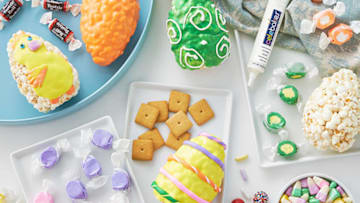 The Popcorn Factory Popcorn Egg Decorating Kit. Photo courtesy 1800 Flowers