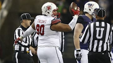 Nov 7, 2015; Seattle, WA, USA; Utah Utes defensive tackle Stevie Tu