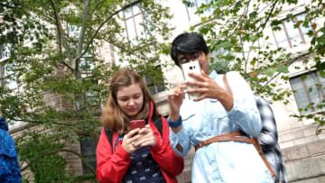 NEW YORK, NY - JULY 29: Children play Pokemon Go in Central Park as Pokemon Go craze hits New York City on July 29, 2016 in New York City. (Photo by Michael Loccisano/Getty Images)