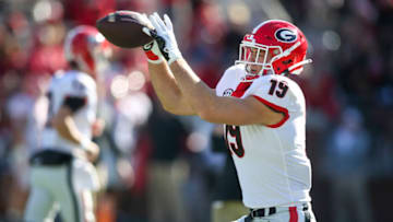 Georgia Bulldogs tight end Brock Bowers catches a ball before the Georgia Tech Yellow Jackets. (Mandatory Credit: Brett Davis-USA TODAY Sports)
