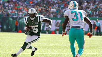 EAST RUTHERFORD, NJ - SEPTEMBER 24: Elijah McGuire (Photo by Al Bello/Getty Images)