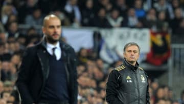 (GERMANY OUT) FUSSBALL INTERNATIONAL Copa del Rey 1/4 FINALE 2011/2012Real Madrid - FC BarcelonaTrainer Josep Guardiola (Barca) mit Trainer Jose Mourinho (Real Madrid) (Photo by Pressefoto Ulmerullstein bild via Getty Images)