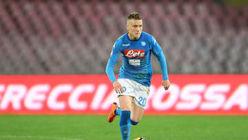 NAPLES, ITALY - MARCH 18: Piotr Zielinski of SSC Napoli drives the ball during the serie A match between SSC Napoli v Genoa CFC at Stadio San Paolo on March 18, 2018 in Naples, Italy. (Photo by Francesco Pecoraro/Getty Images)