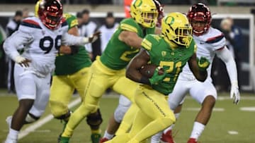 EUGENE, OR - NOVEMBER 18: Running back Royce Freeman #21 of the Oregon Ducks (Photo by Steve Dykes/Getty Images)