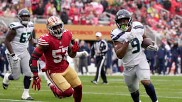 Kenneth Walker III #9 of the Seattle Seahawks scores a touchdown against the San Francisco 49ers (Photo by Thearon W. Henderson/Getty Images)